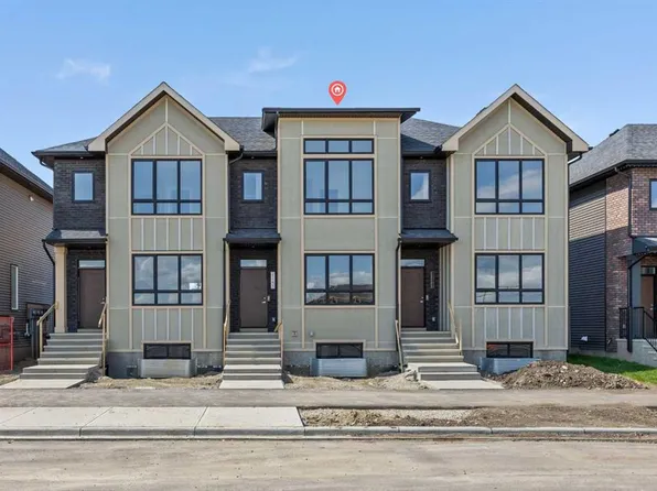 21531 E Sheriff King St SW, Calgary, AB T2X 0T9