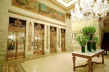 Rented by David H. Kim, LREB