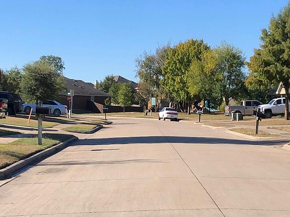 5th image of 3002 Briarbrook Dr