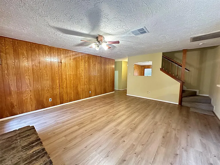 1937 Arcadia Dr — Photo 10