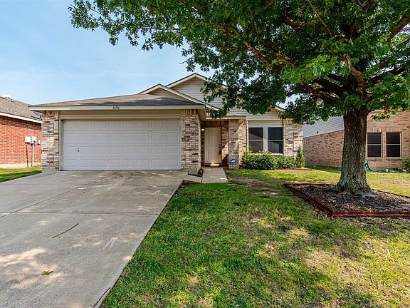 4th image of 16116 Hollyhill Ct