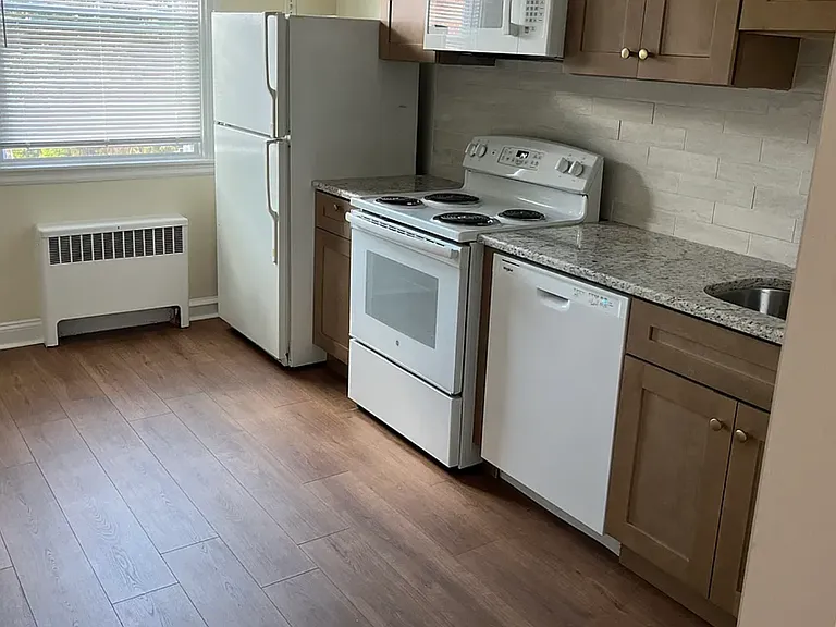 7320 Frontenac St #1 — Photo 6