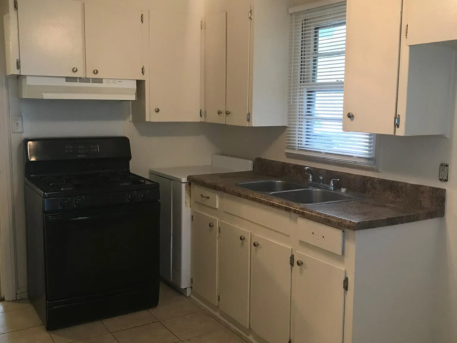 122 Francis St — Photo 3