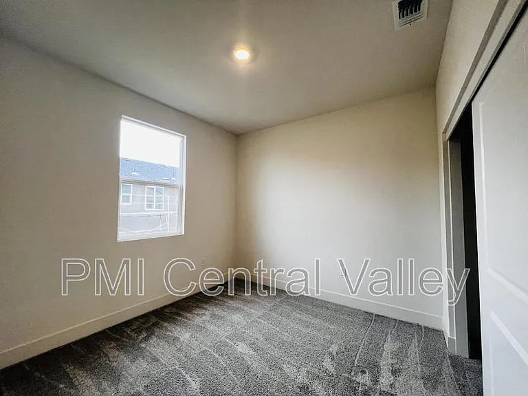 3275 Hayduke St — Photo 23