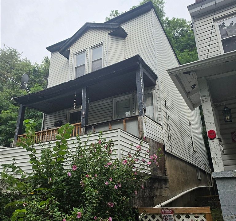 1st image of 920 Rothpletz St