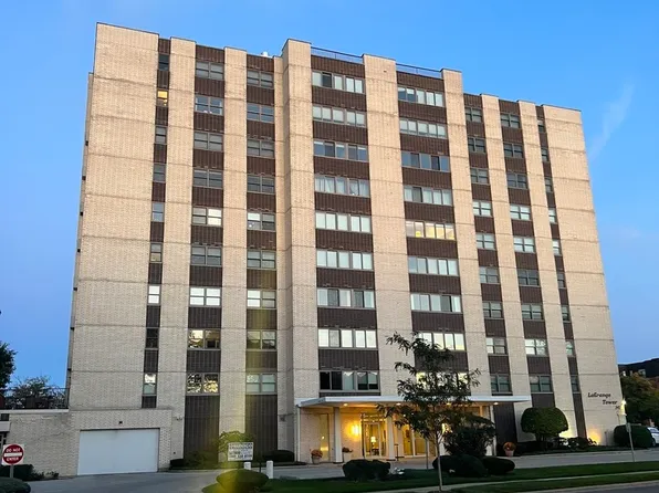 141 N La Grange Rd APT 602, La Grange, IL 60525