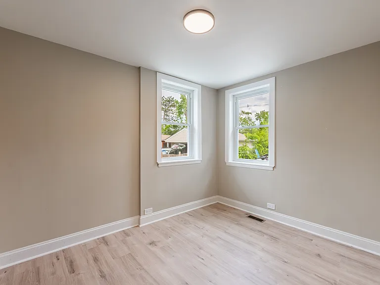 4341 Wisconsin Ave — Photo 12