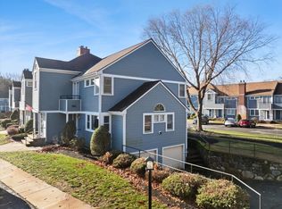 501 Auburn St APT 201, Whitman, MA 02382