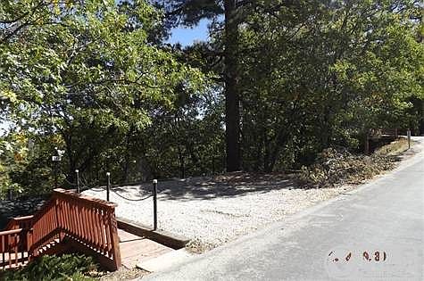 3rd image of 680 Villa Grove Ave