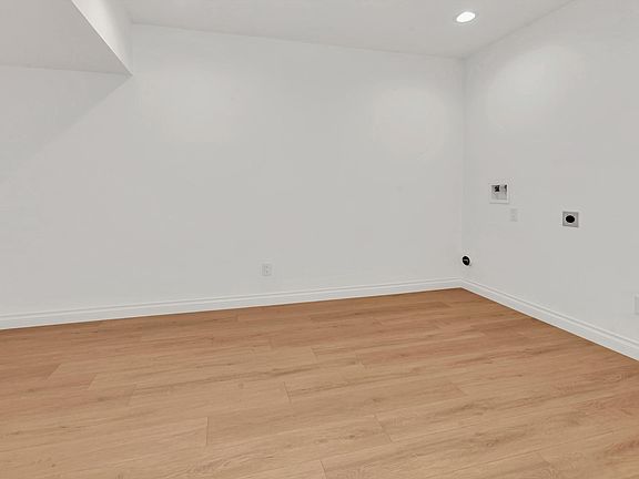 2nd image of 31511 Paseo Christina