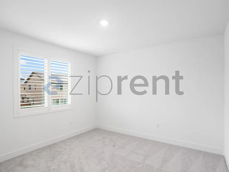 3358 Jubilee Dr — Photo 31
