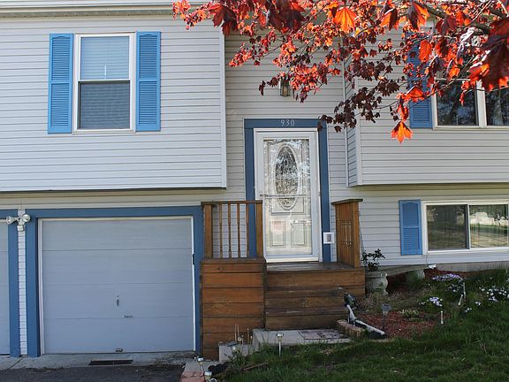 2nd image of 930 Lateglow Ct