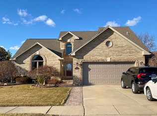 17837 Heritage Dr, Macomb, MI 48044