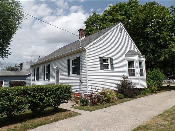 2nd image of 407 N Woodbridge St