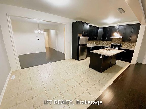 3rd image of 35 Humberstone Cres