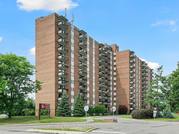 1505 Baseline Rd #504, Ottawa, ON K2C 3L4