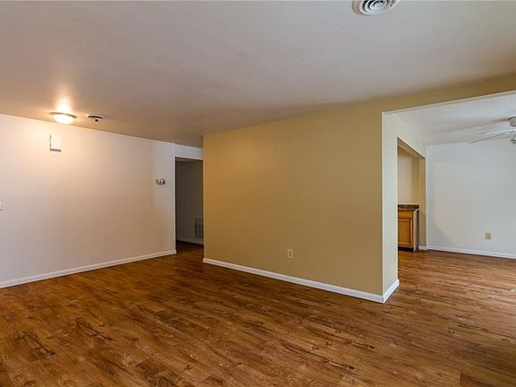 4th image of 25542 James St
