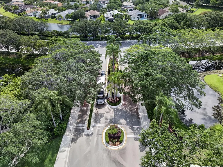 1520 Seabay Rd — Photo 123