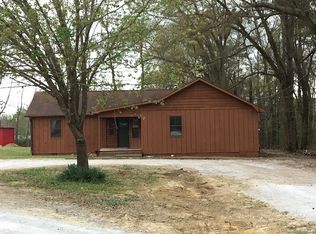 3869 Section Line Rd, Albertville, AL 35950