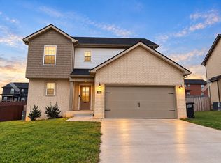 746 Banister Dr, Clarksville, TN 37042