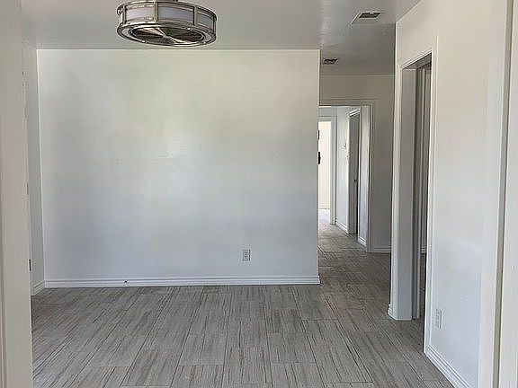 5th image of 529 Frances St
