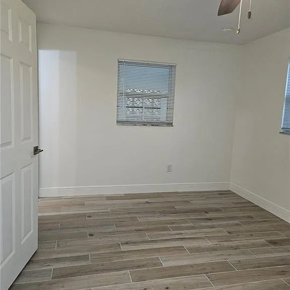 1322 Farmdale St — Photo 5