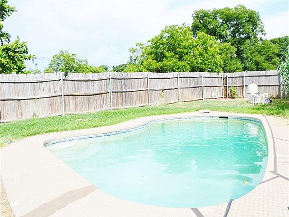 5th image of 4603 Francis Ct