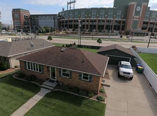 1261 Shadow Ln, Green Bay, WI 54304