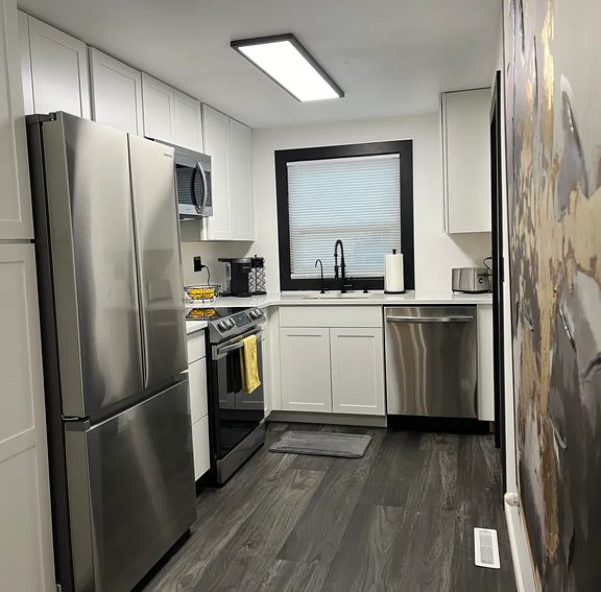 1 bed, 700 sqft, $1,800 — Photo 3