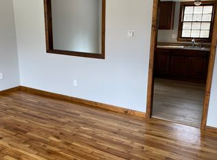 13-15 Granite Dr, Bethel, CT 06801