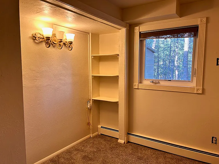 15185 Deby Dr — Photo 7