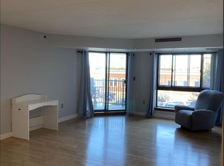 60 Rantoul St #208, Beverly, MA 01915