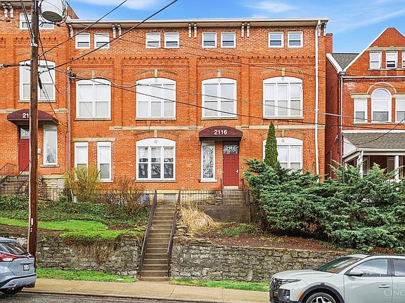 5th image of 2116 Fulton Ave Unit 18