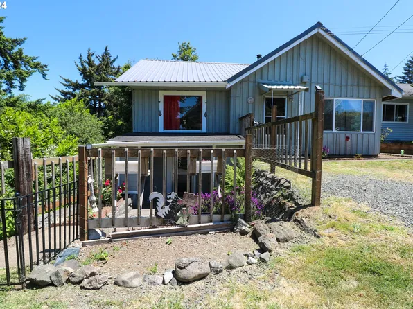 358 6th Ave, Coos Bay, OR 97420