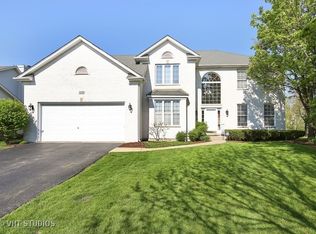 5335 Sand Lily Dr, Naperville, IL