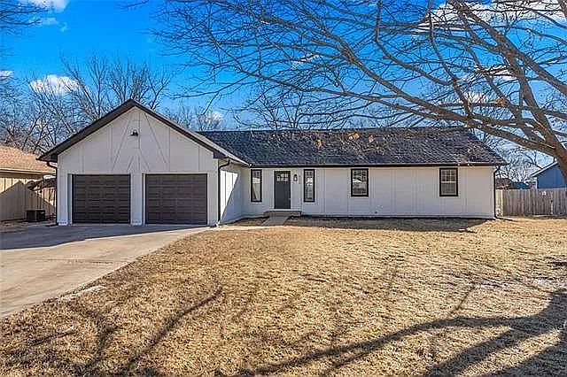 1st image of 8539 Stearns Rd