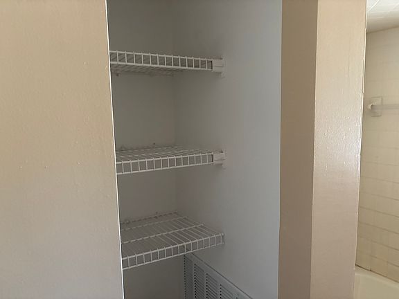 3rd image of 5913 Pennsylvania Ave #5919