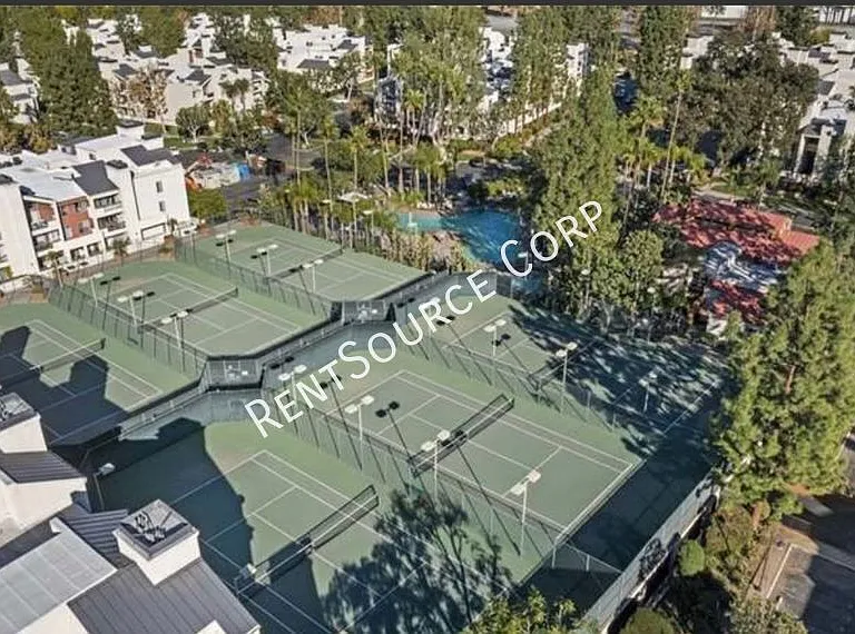 5525 Canoga Ave #123 — Photo 24
