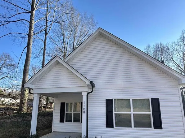 1109 Goldsboro Ave, Statesville, NC 28677