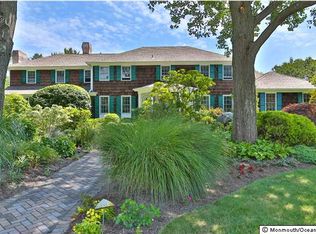 11 Pirates Cove Rd, Little Silver, NJ 07739