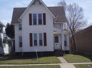 407 N 2nd St, Rockford, IL 61104