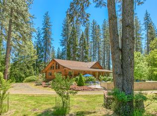 16547 Meadows Rd, Central Point, OR 97503