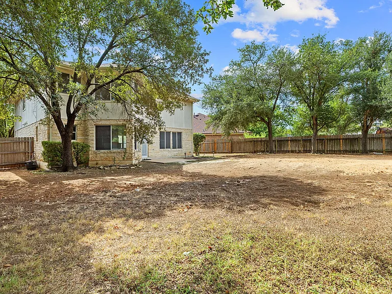 16802 Bailey Jean Dr — Photo 37