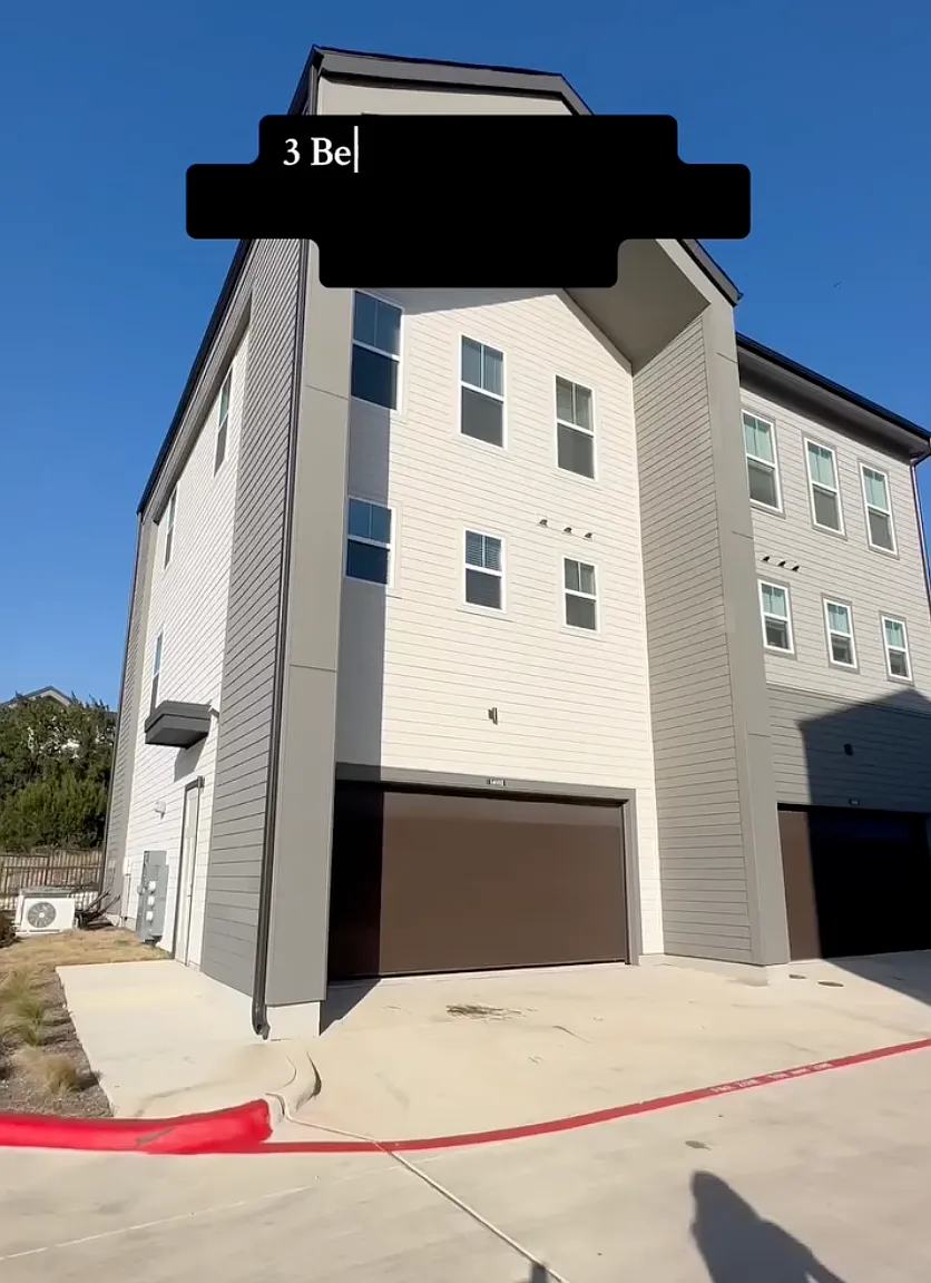 Wentworth Dr, Austin — Photo 1