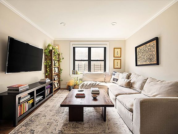 3rd image of 505 E 82nd St APT 4E