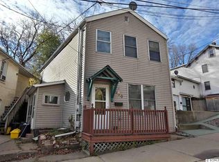 600 University Ave, Dubuque, IA 52001