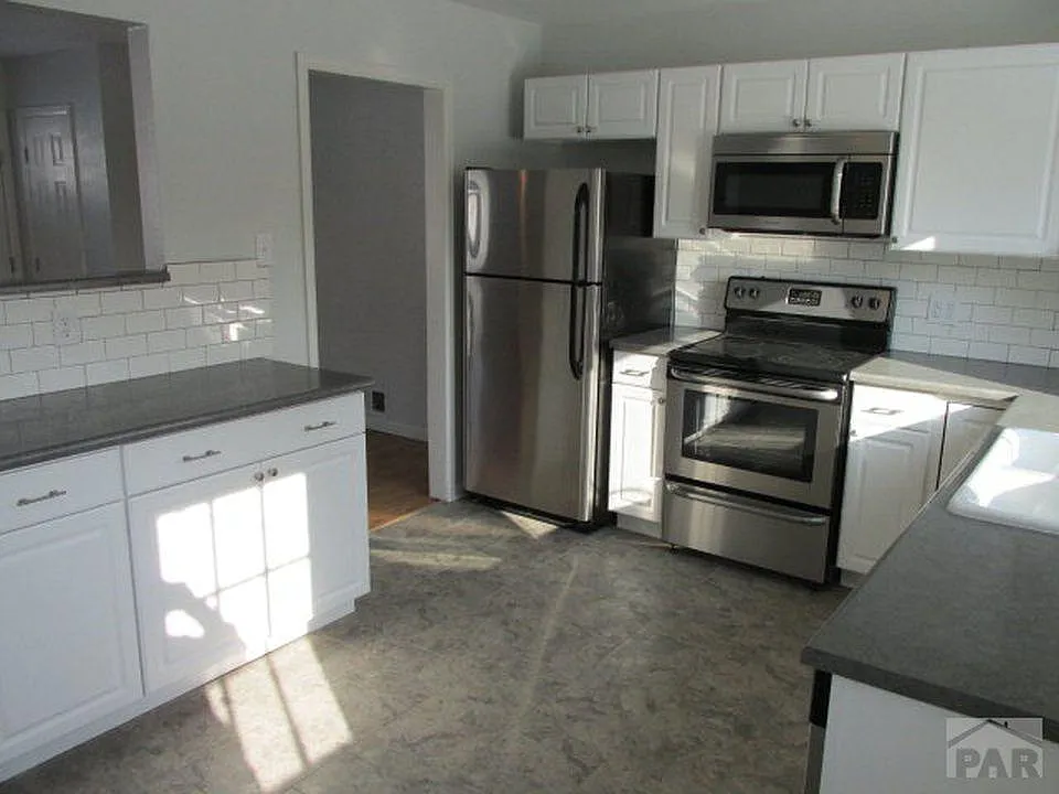 3504 Miramar Dr — Photo 3