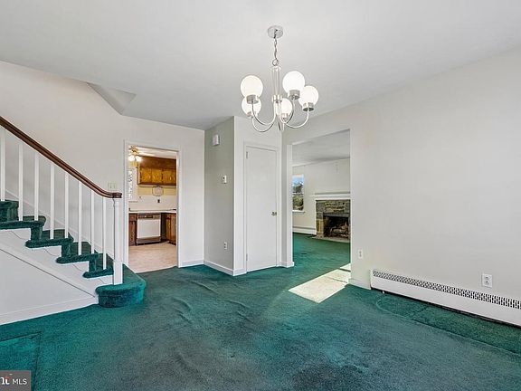 5th image of 997 Blue Rock Ln