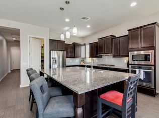 1543 W Quail Track Dr, Phoenix, AZ 85085