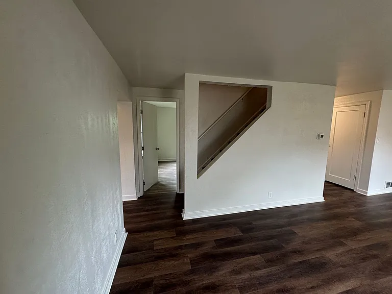 180 Central Ave — Photo 13